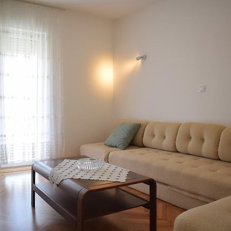 Apartment Mary Porat  Εξωτερικό φωτογραφία