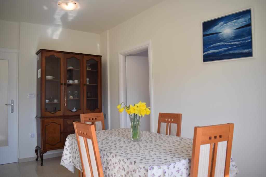Apartment Mary Porat  Εξωτερικό φωτογραφία