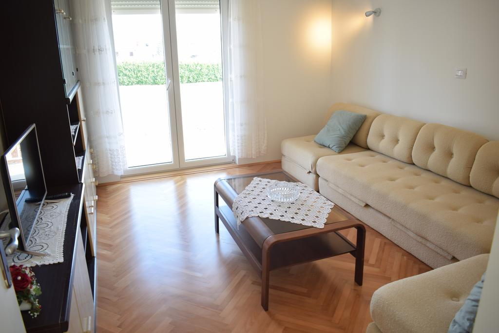 Apartment Mary Porat  Εξωτερικό φωτογραφία