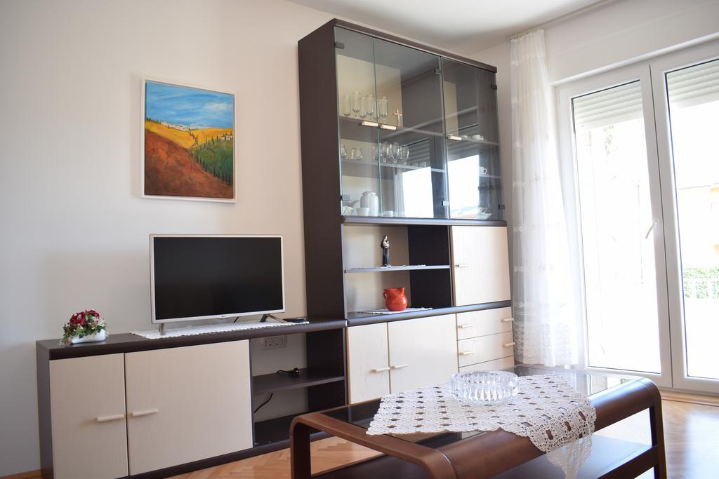 Apartment Mary Porat  Εξωτερικό φωτογραφία
